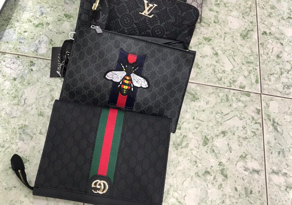 Bán lô hàng nhái GUCCI, Adidas trị giá 43 triệu đồng, bị phạt 45 triệu đồng