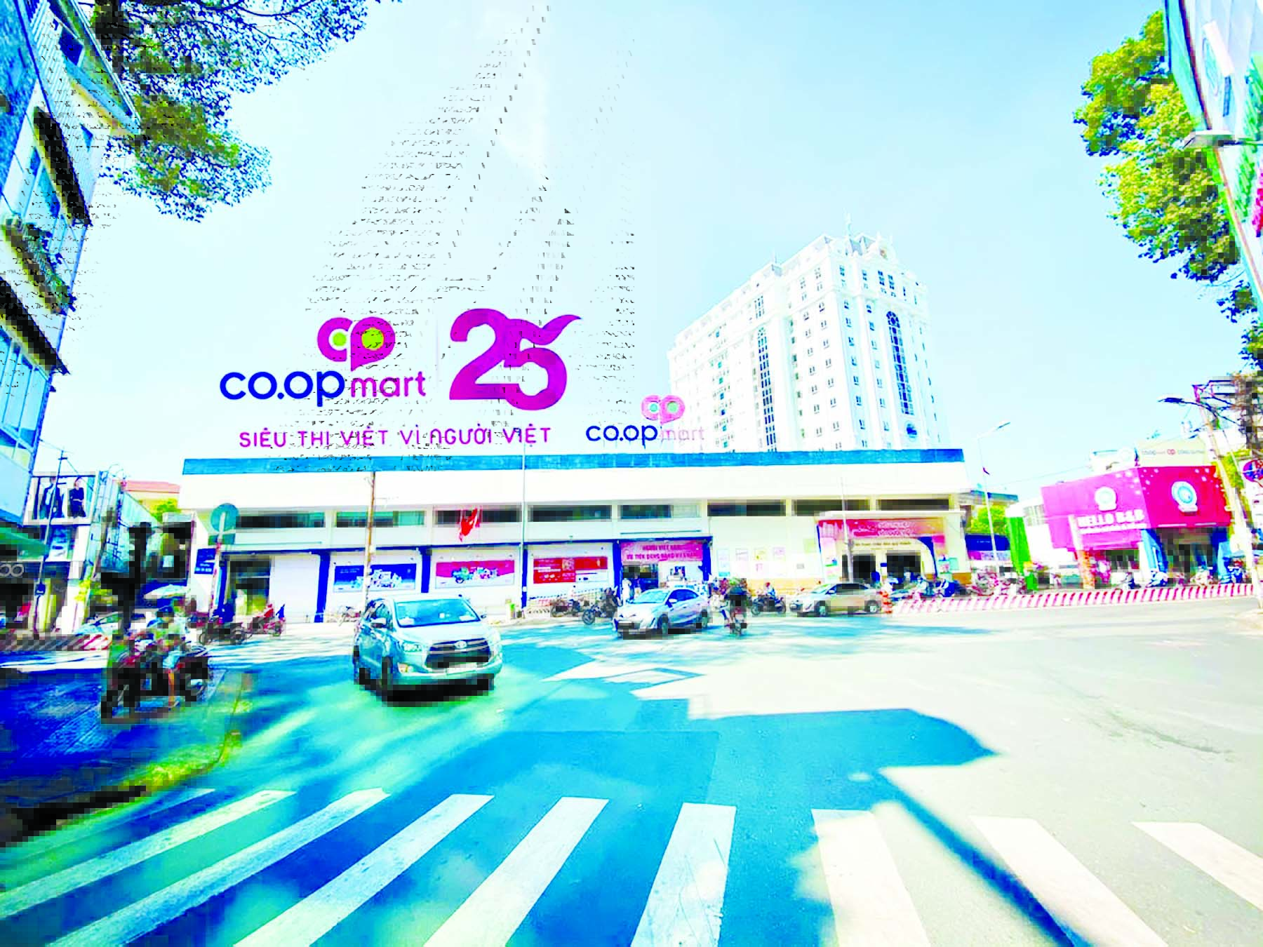 Bão Covid, người Việt quay về với bán lẻ Việt - Ảnh 1.