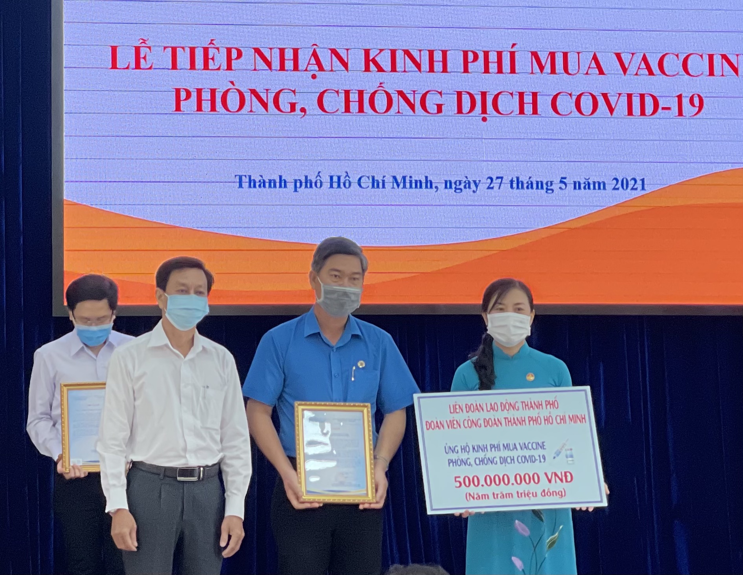 TP HCM: Tiếp nhận hơn 2.077 tỉ đồng ủng hộ mua vắc-xin phòng, chống Covid-19 - Ảnh 2.