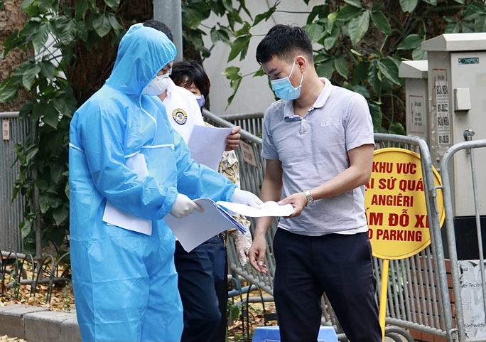 Hà Nội đã ghi nhận 154 ca dương tính SARS-CoV-2 liên quan 8 chùm ca bệnh ở cộng đồng - Ảnh 1.