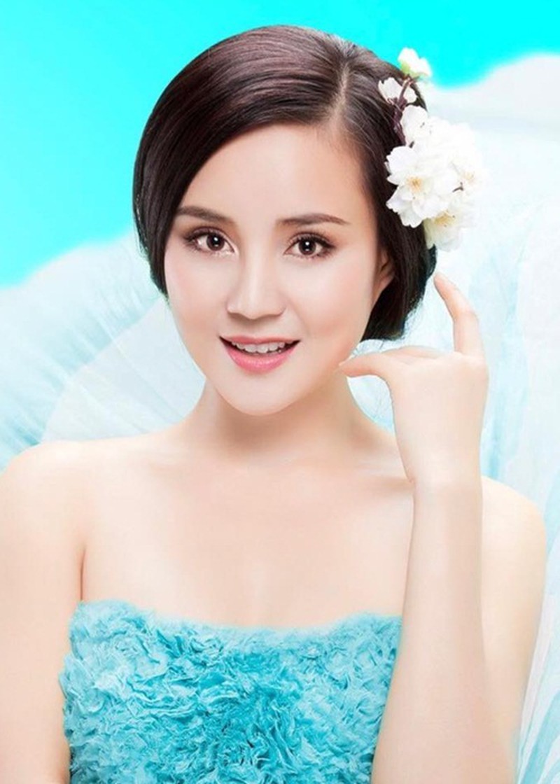 Ca sĩ Vy Oanh l&ecirc;n tiếng về những tấm h&igrave;nh nhạy cảm lan truyền tr&ecirc;n mạng - Ảnh 1.