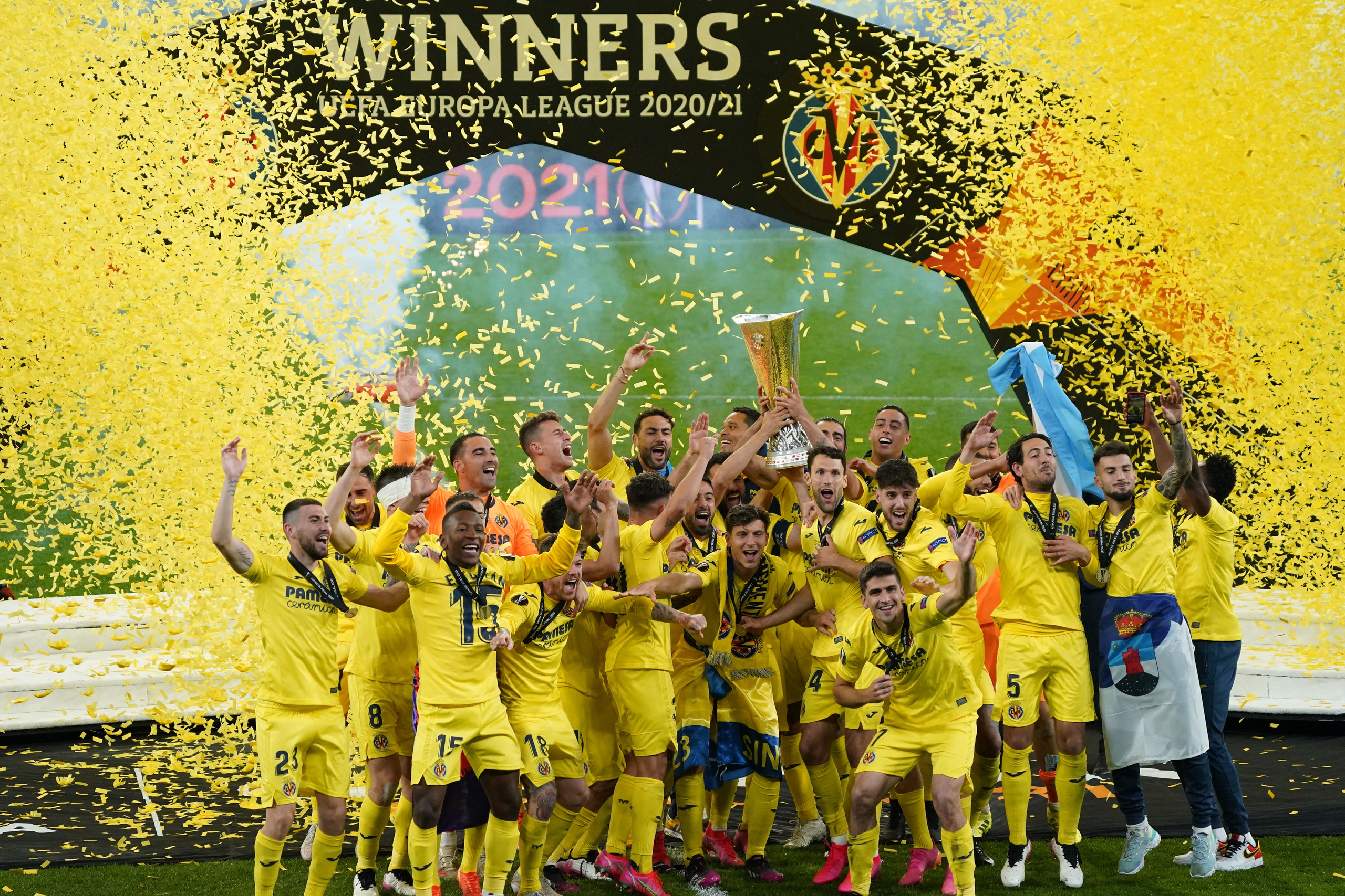 Man United gục ng&atilde; loạt lu&acirc;n lưu, Villarreal l&ecirc;n ng&ocirc;i Europa League  - Ảnh 14.