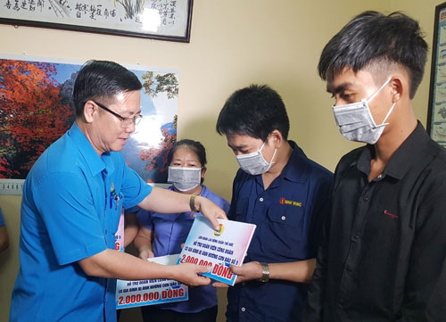 Chăm lo, hỗ trợ đoàn viên bị ảnh hưởng bởi dịch Covid-19