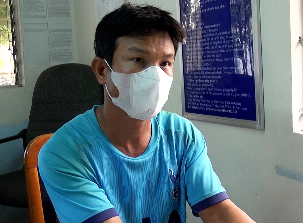 CLIP: 2 vụ cướp giả, trộm thật xảy ra l&uacute;c 0 giờ - Ảnh 3.