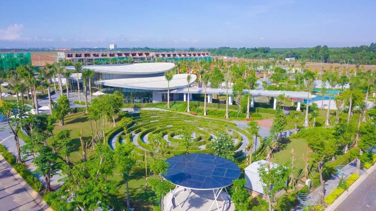Sẵn sàng bàn giao những căn shophouse đầu tiên tại Gem Sky World - Ảnh 3.
