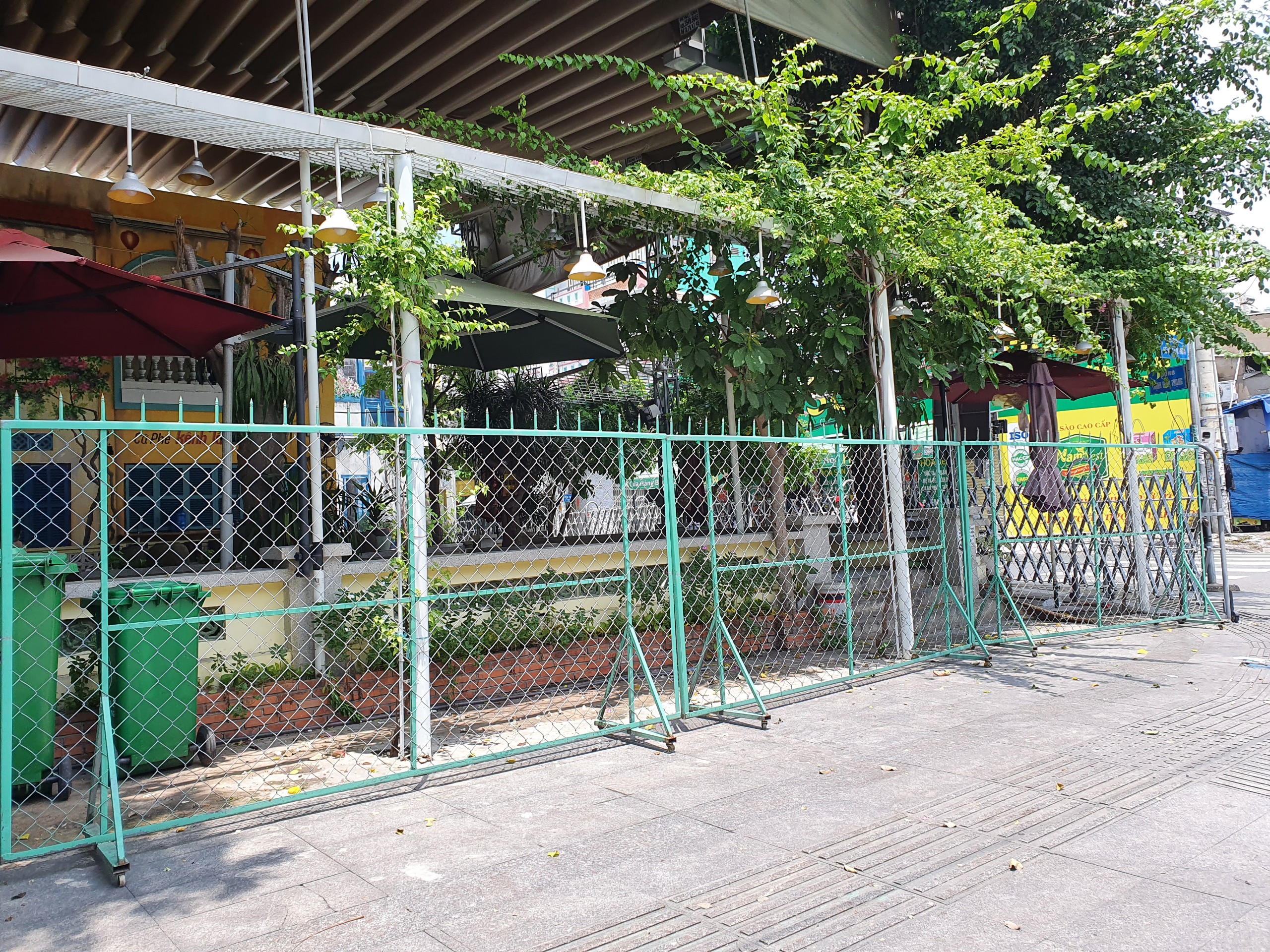 TP HCM: Ấm áp tình người ở những khu phong tỏa - Ảnh 8.