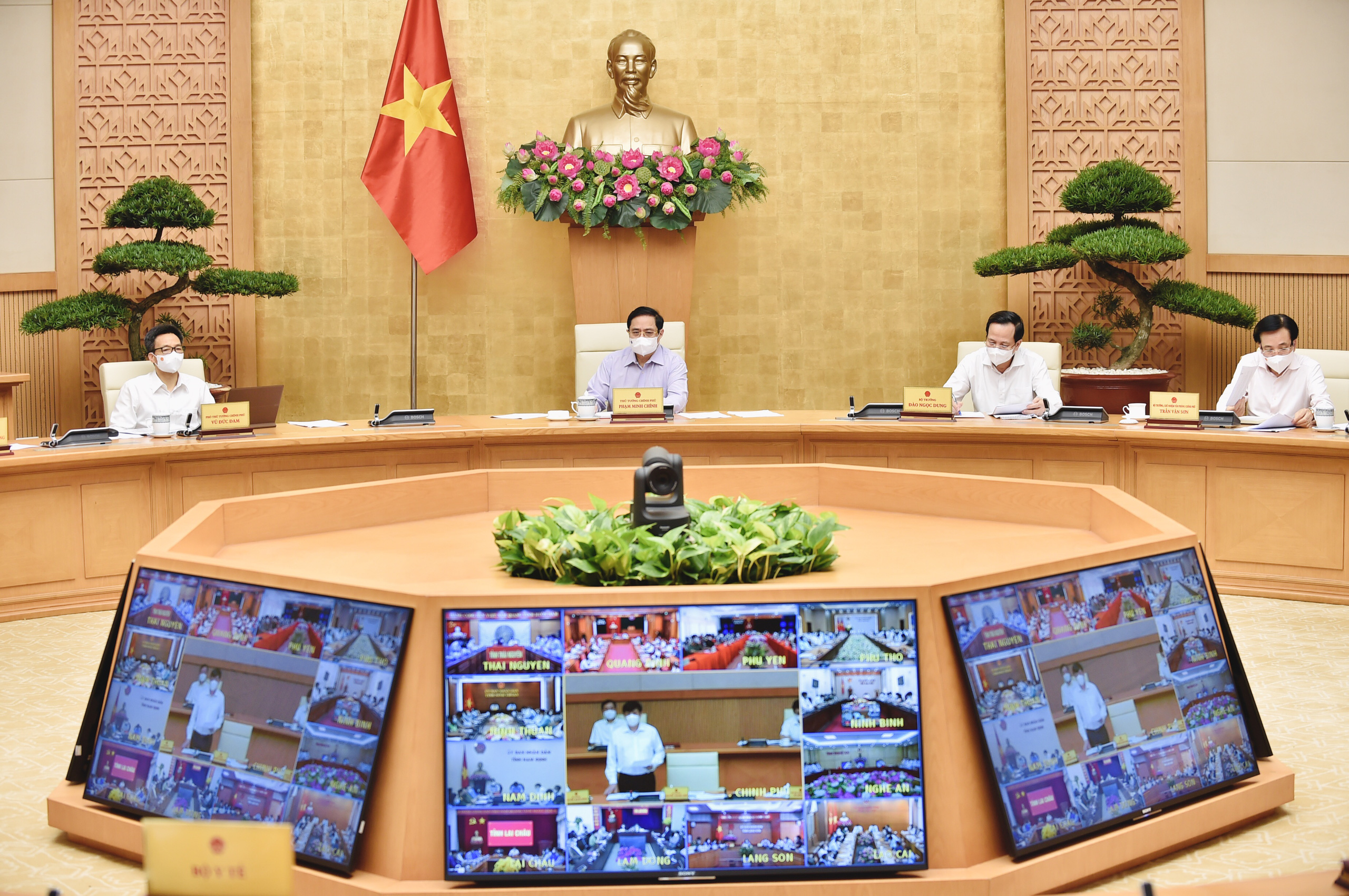 Trẻ em từ 0-16 tuổi cách ly do Covid-19 sẽ được miễn phí tiền ăn