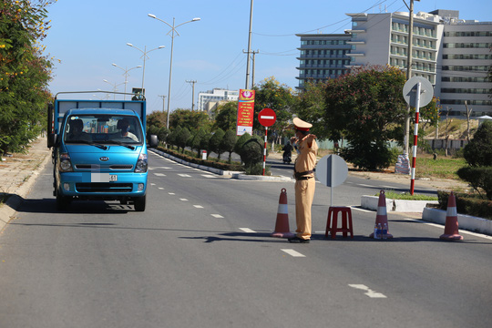 Quảng Nam hướng dẫn việc đi lại, cách ly đủ 14 ngày đối với người về từ Đà Nẵng - Ảnh 1.