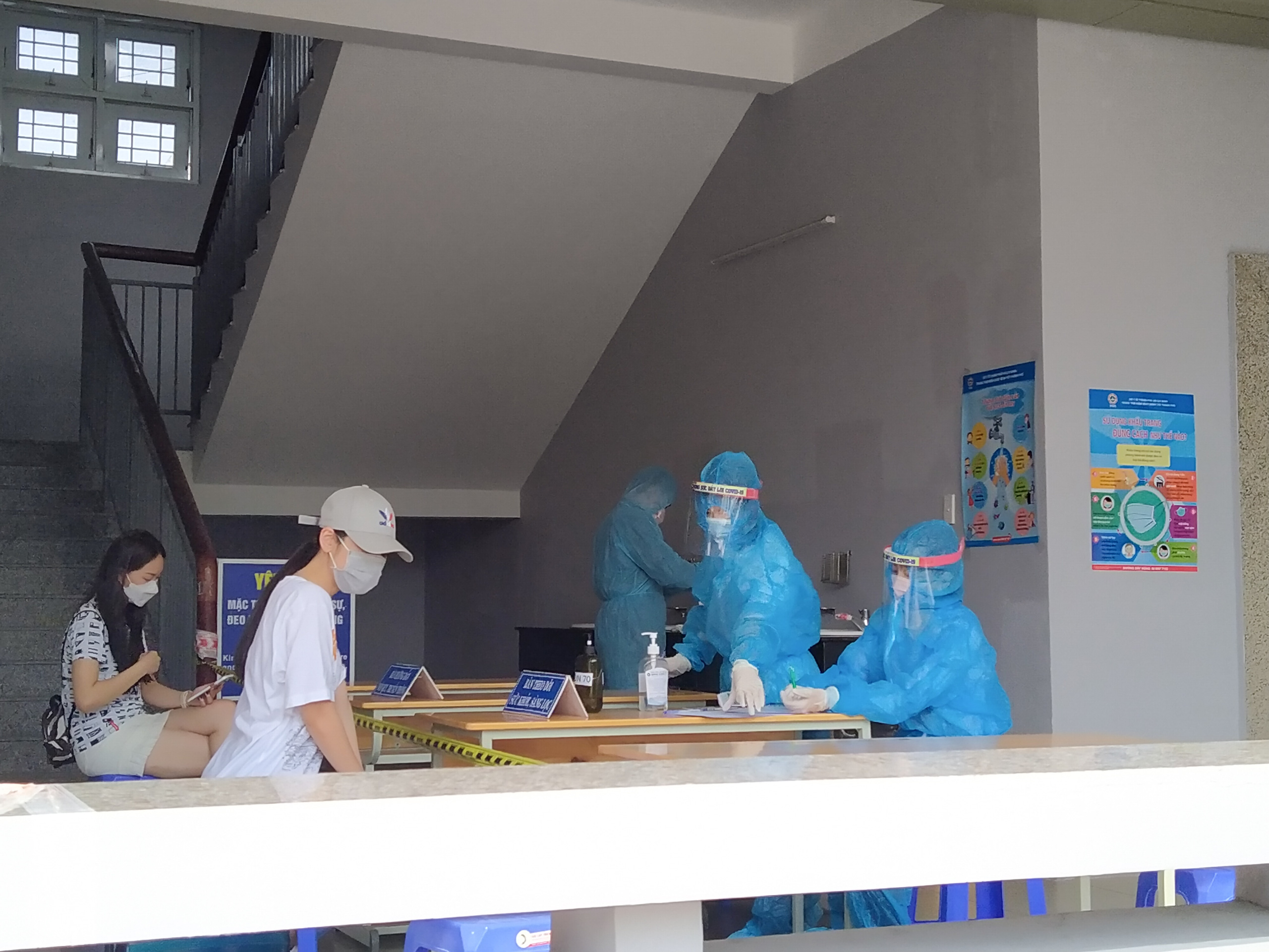 Người từ các địa phương trở lại TP HCM sau nghỉ lễ phải khai báo y tế với nơi làm việc