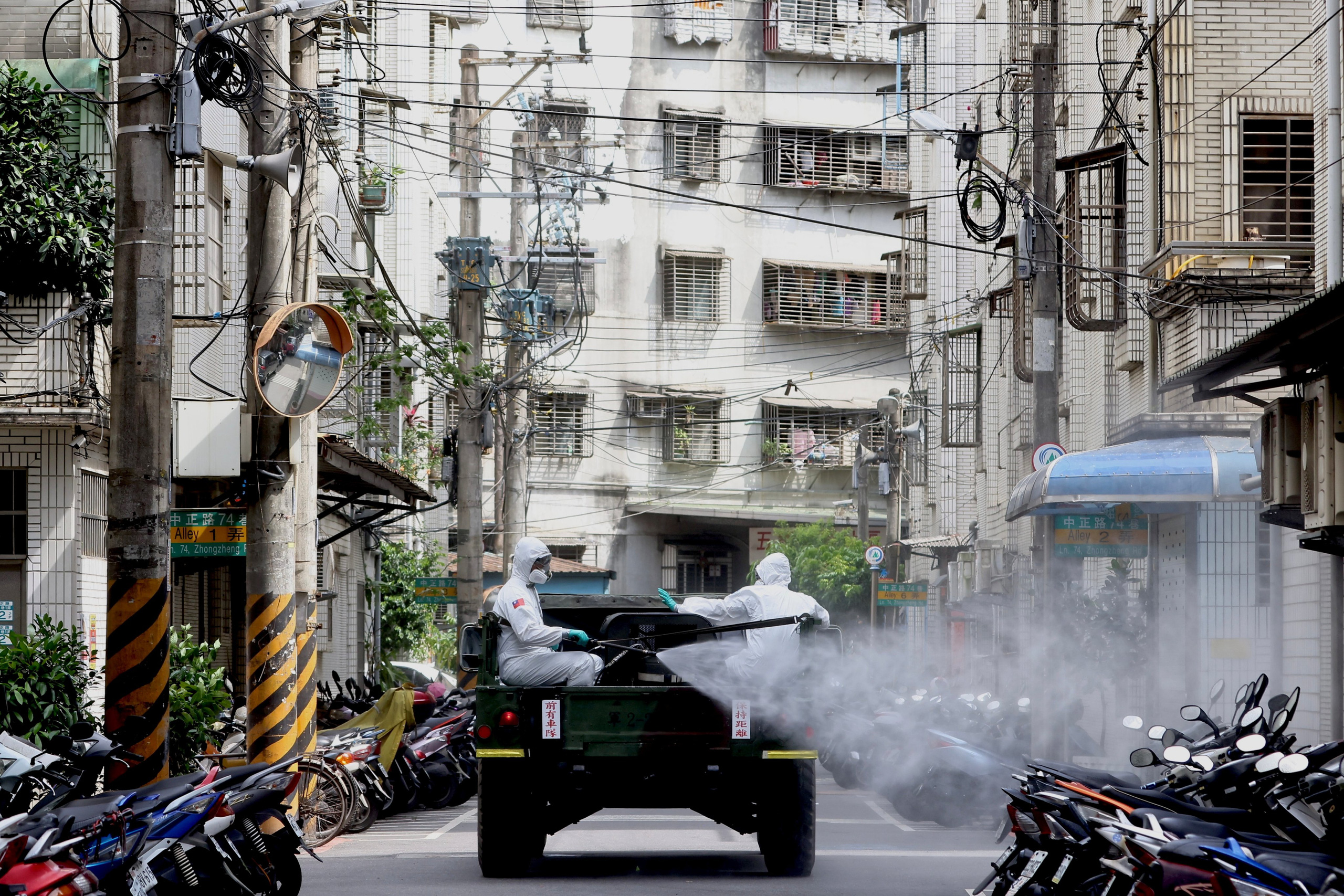 Châu Á cần tiêm phòng quy mô lớn ngăn Covid-19