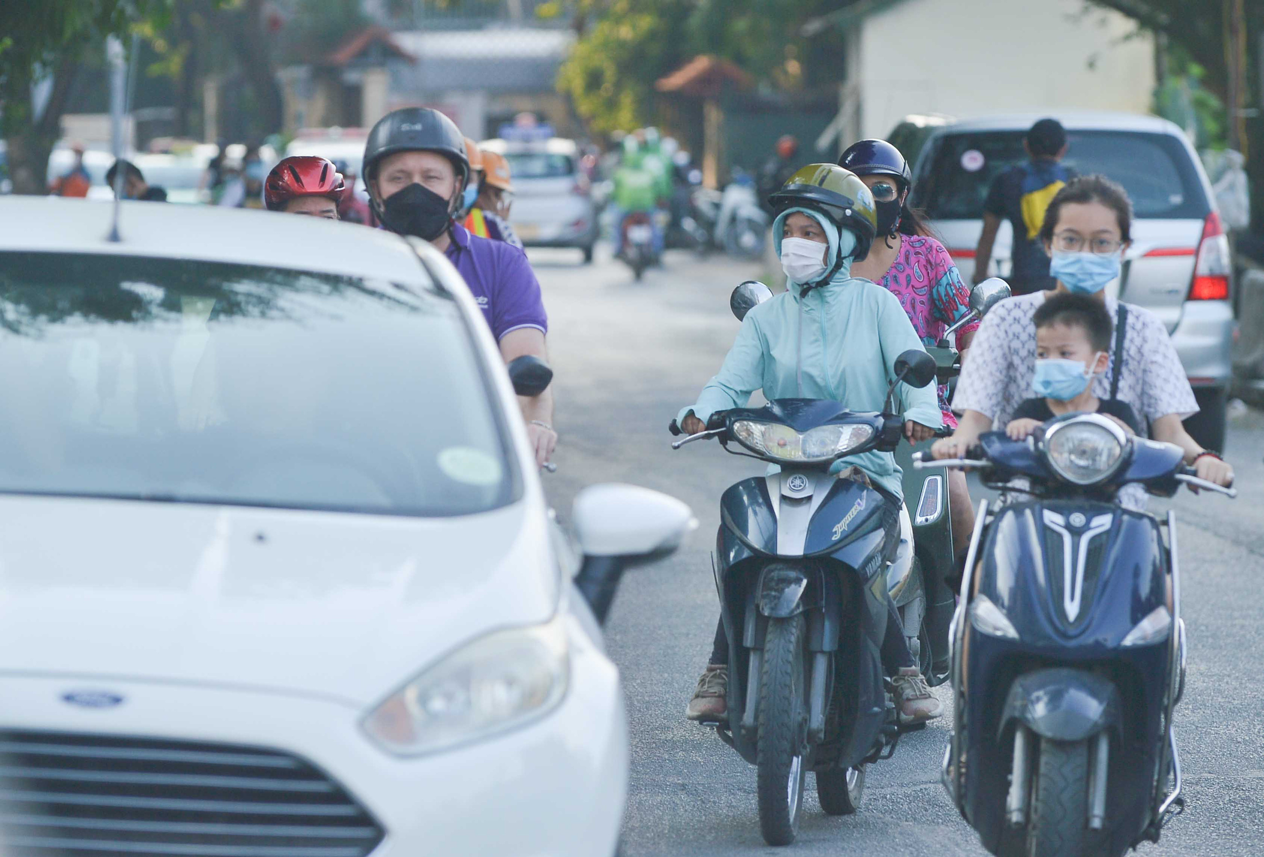 Phong toả tòa nhà kết hợp trung tâm thương mại có ca dương tính SARS-CoV-2 - Ảnh 8.