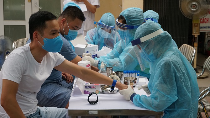 Hà Nội ghi nhận tổng cộng 47 ca Covid-19 liên quan chùm ca bệnh ở Đà Nẵng - Ảnh 1.