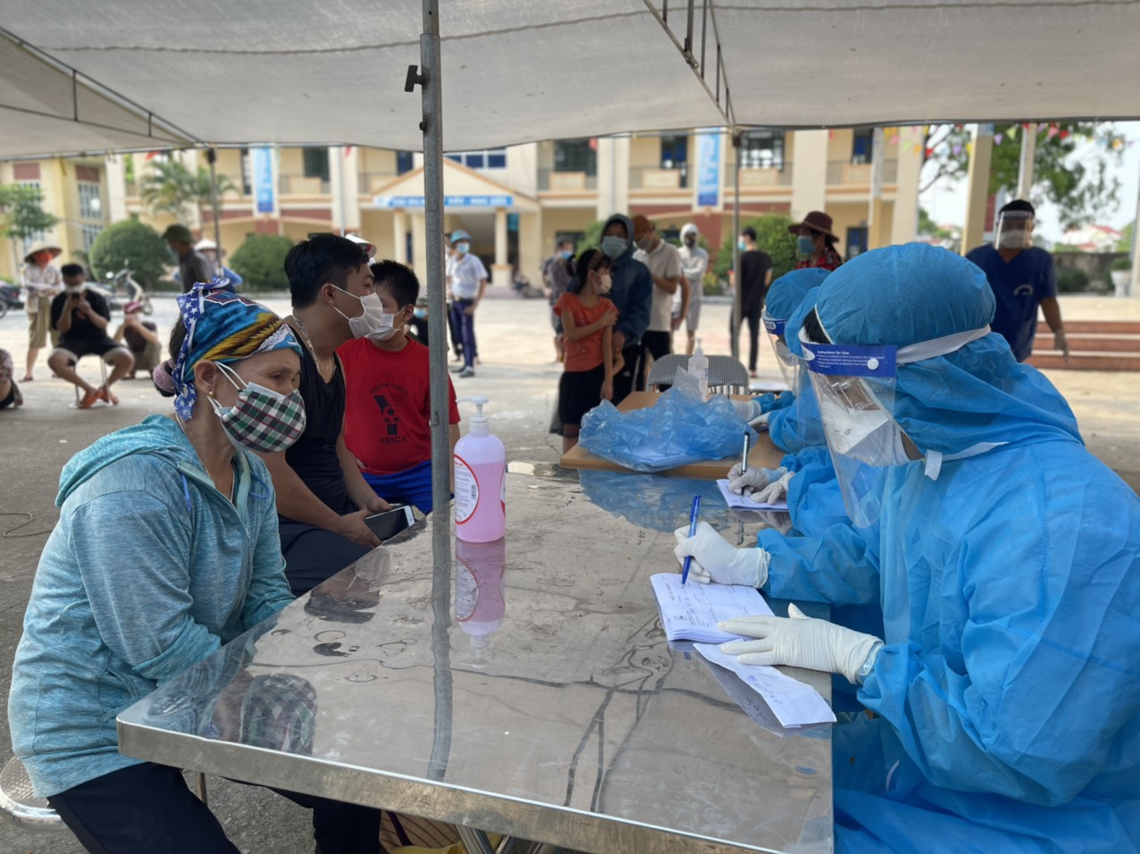 Sáng 1-6, thêm 111 ca Covid-19, TP HCM có 51 ca liên quan Hội thánh truyền giáo Phục Hưng