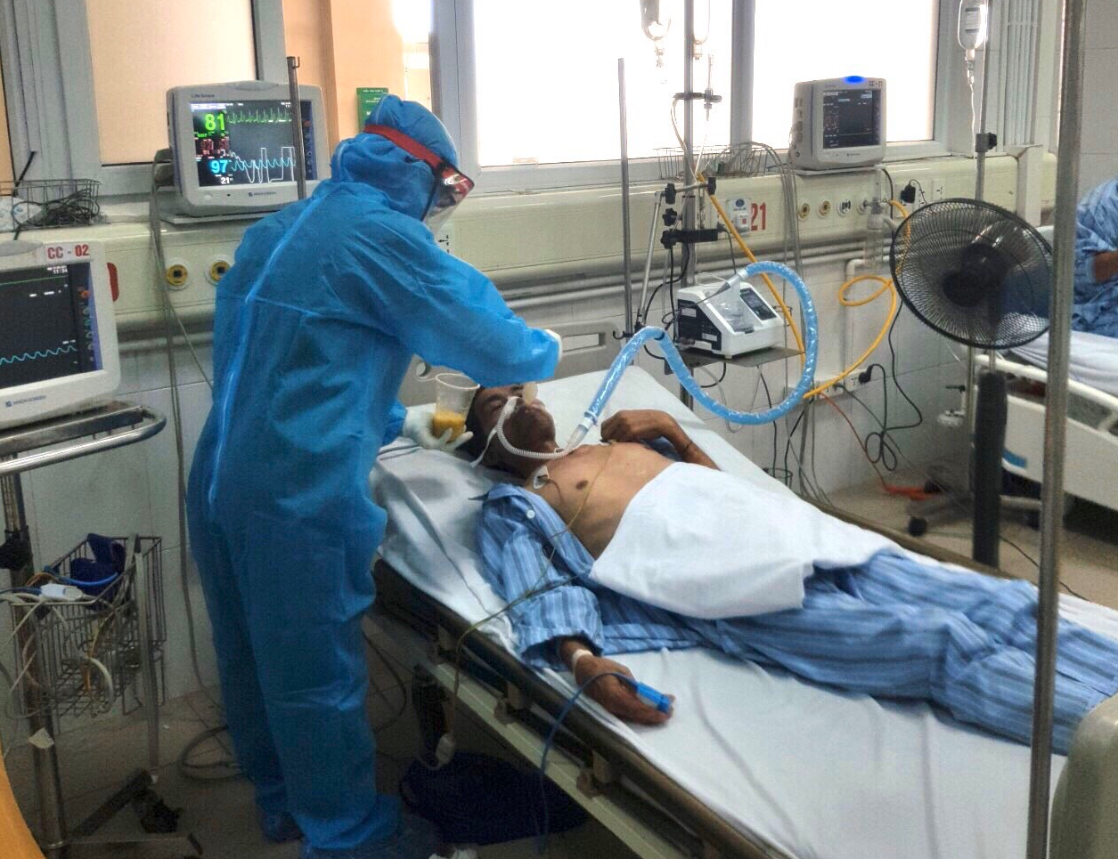 Diễn biến nguy kịch rất nhanh, bệnh nhân Covid-19 đến từ Bắc Ninh phải đặt ECMO