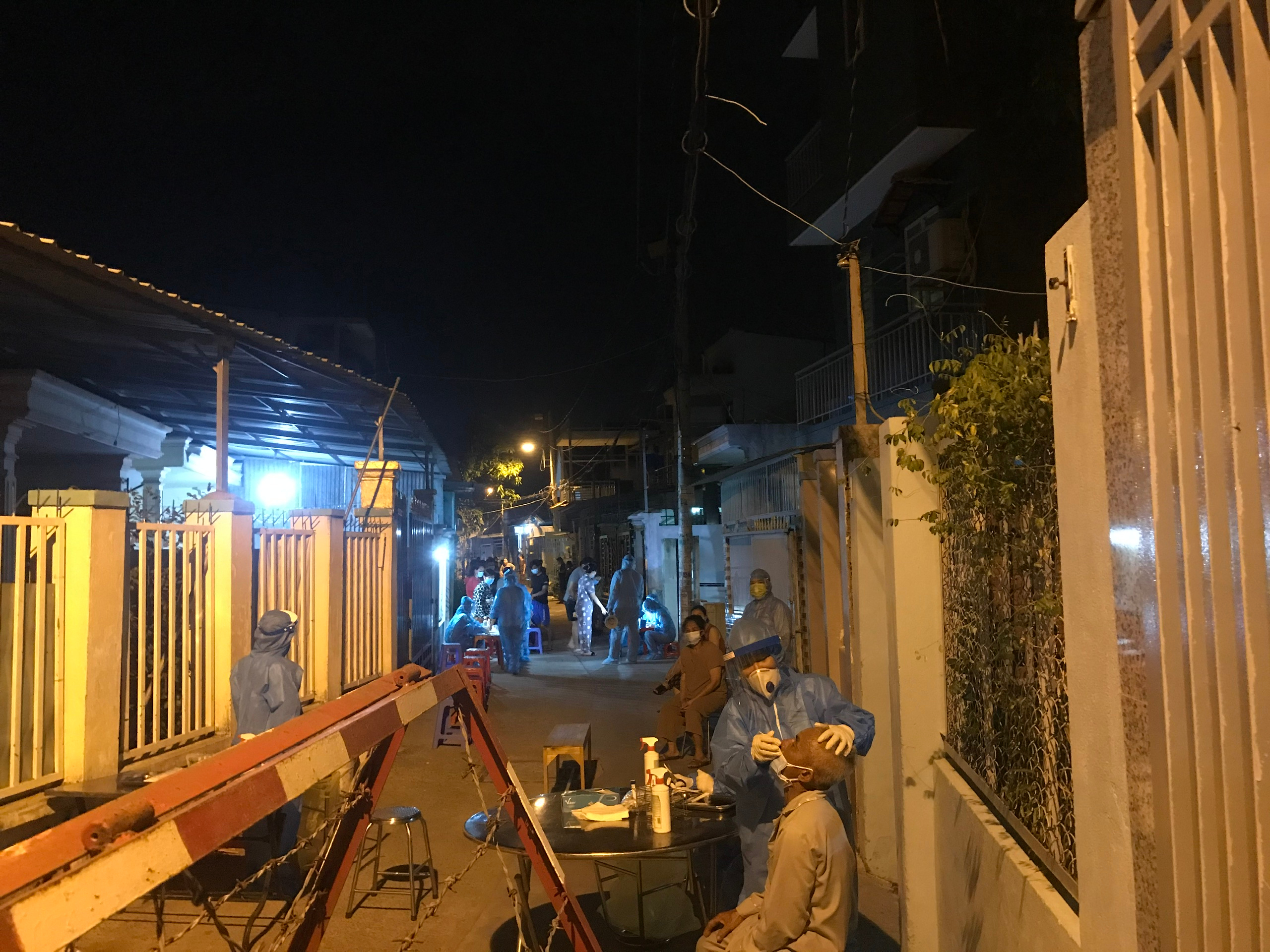 TP HCM: Thêm 51 ca nghi mắc Covid-19 mới, 22 quận-huyện liên quan hội thánh