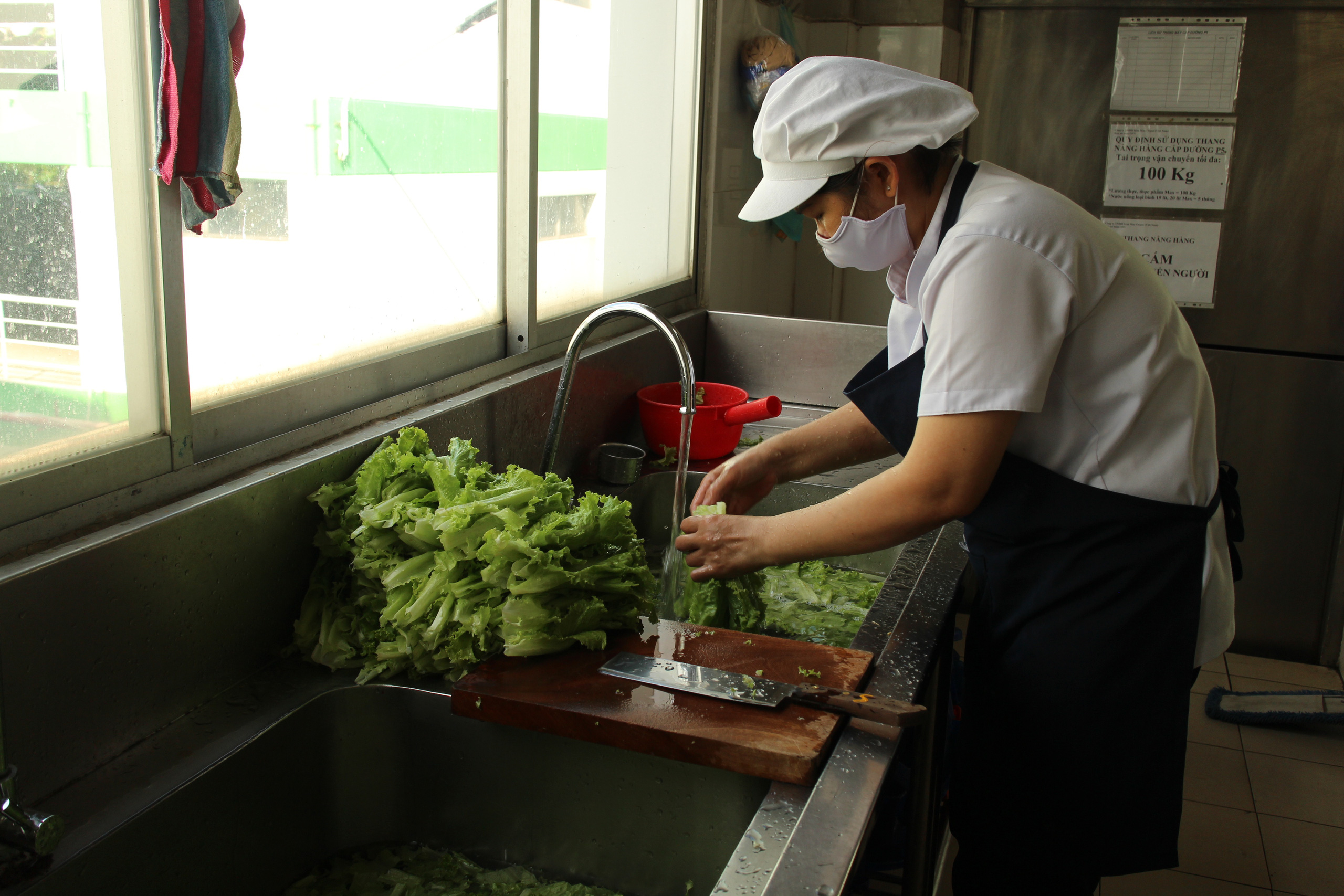 Phó Thủ tướng Trương Hòa Bình kiểm tra công tác phòng chống dịch Covid-19 tại các KCX-KCN - Ảnh 9.