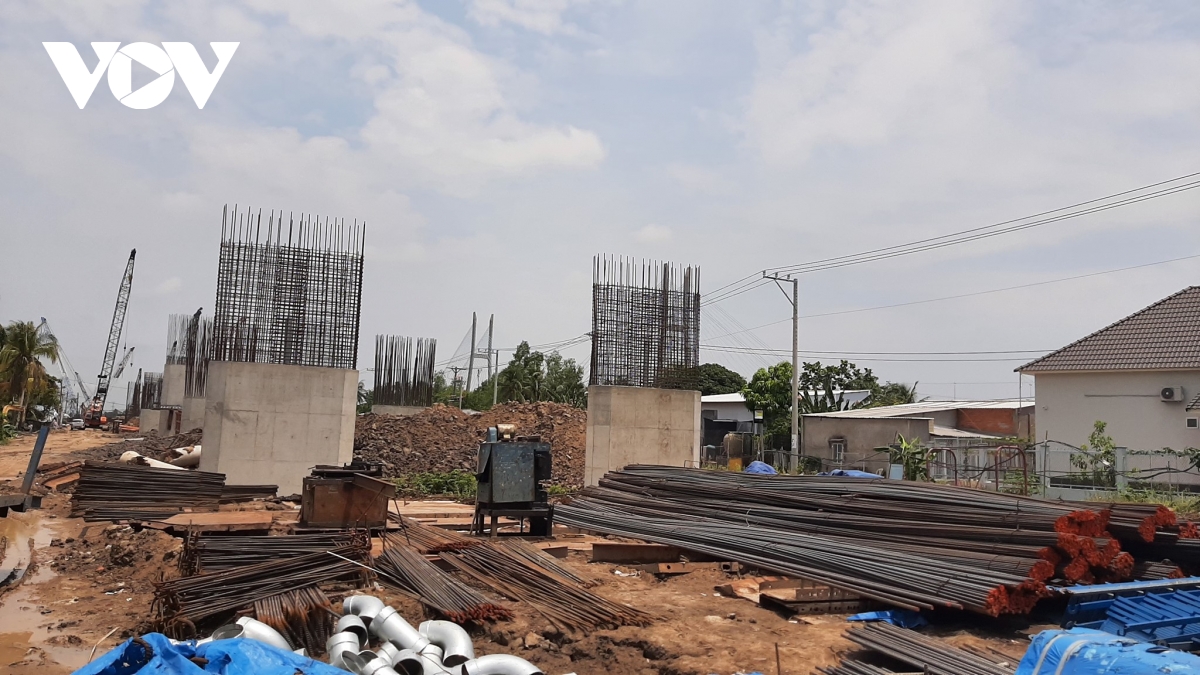 Nhiều doanh nghiệp xây dựng “cầu cứu” khi giá vật liệu tăng đột biến - Ảnh 1. Nhiều doanh nghiệp xây dựng “cầu cứu” khi giá vật liệu tăng đột biến - Ảnh 1.