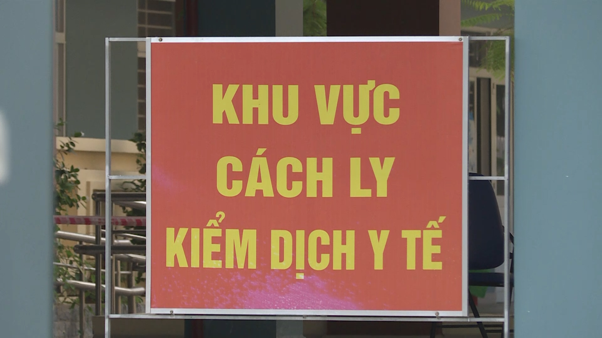 Hai người Trung Quốc trốn khỏi khu cách ly ở Củ Chi đã được tìm thấy