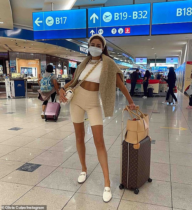 Ch&acirc;n d&agrave;i Olivia Culpo khoe cơ bụng trong loạt ảnh bikini - Ảnh 4.