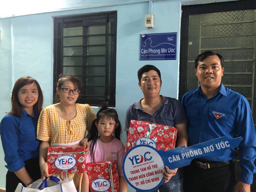 Trao 3 căn phòng mơ ước cho công nhân khó khăn