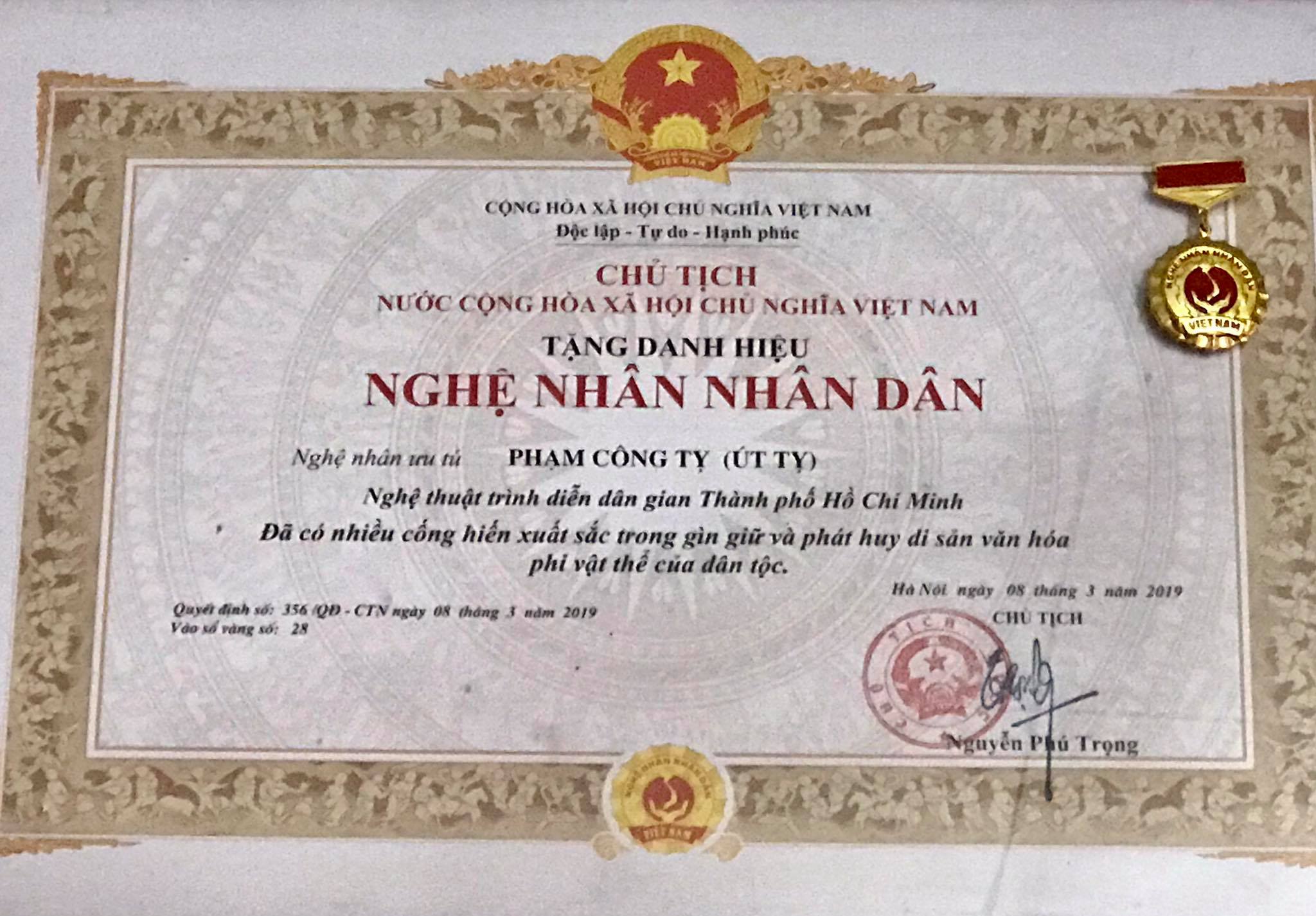Mai Vàng nhân ái thăm Nghệ nhân Nhân dân Út Tỵ và NSƯT Xuân Quan - Ảnh 3.