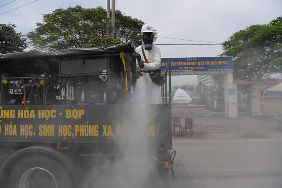 Covid-19 tấn công các bệnh viện