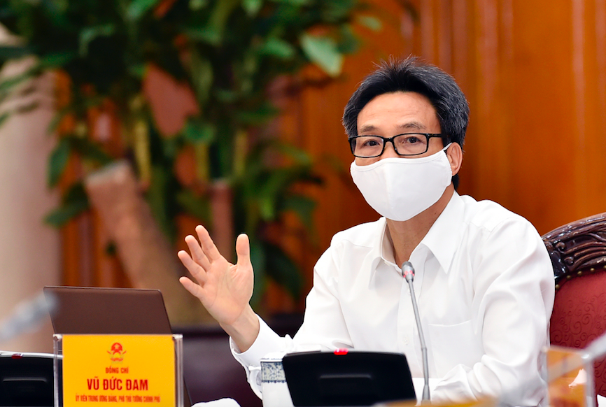 Thủ tướng Phạm Minh Ch&iacute;nh y&ecirc;u cầu ho&agrave;n thiện kịch bản chống Covid-19, tổ chức tốt kỳ thi THPT - Ảnh 3.