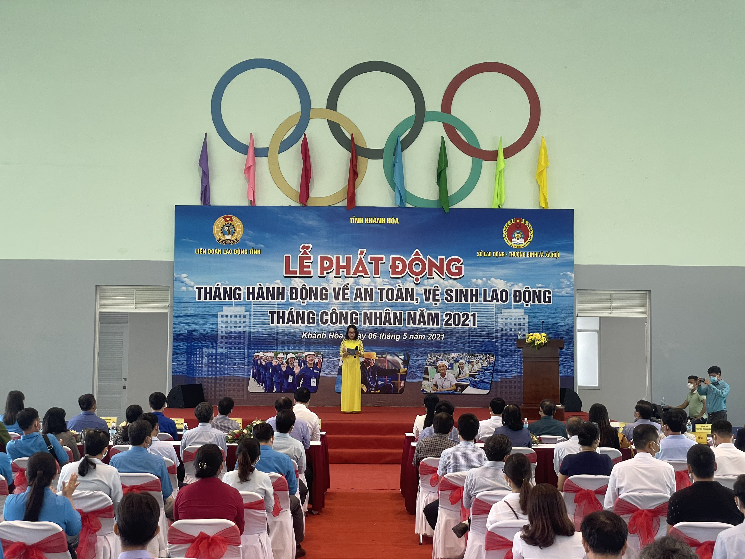 Báo Người Lao Động hỗ trợ công nhân bị tai nạn lao động ở Khánh Hòa - Ảnh 2.