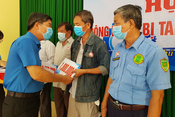 THÁNG 5 ẤM ÁP (*): Điểm tựa tinh thần