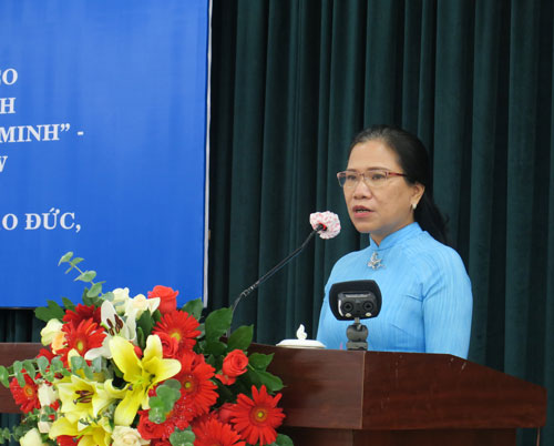 Phát huy vai trò nêu gương của đảng viên trong học tập và làm theo Bác Hồ