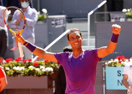 Rafael Nadal hồi sinh trên sân đất nện - Ảnh 1.