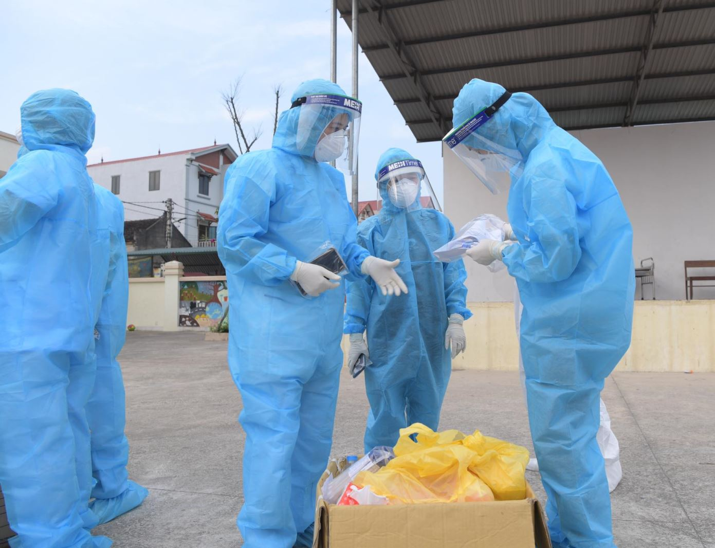 Hà Nội phát hiện 3 ca dương tính SARS-CoV-2, có ca liên quan tới Đà Nẵng