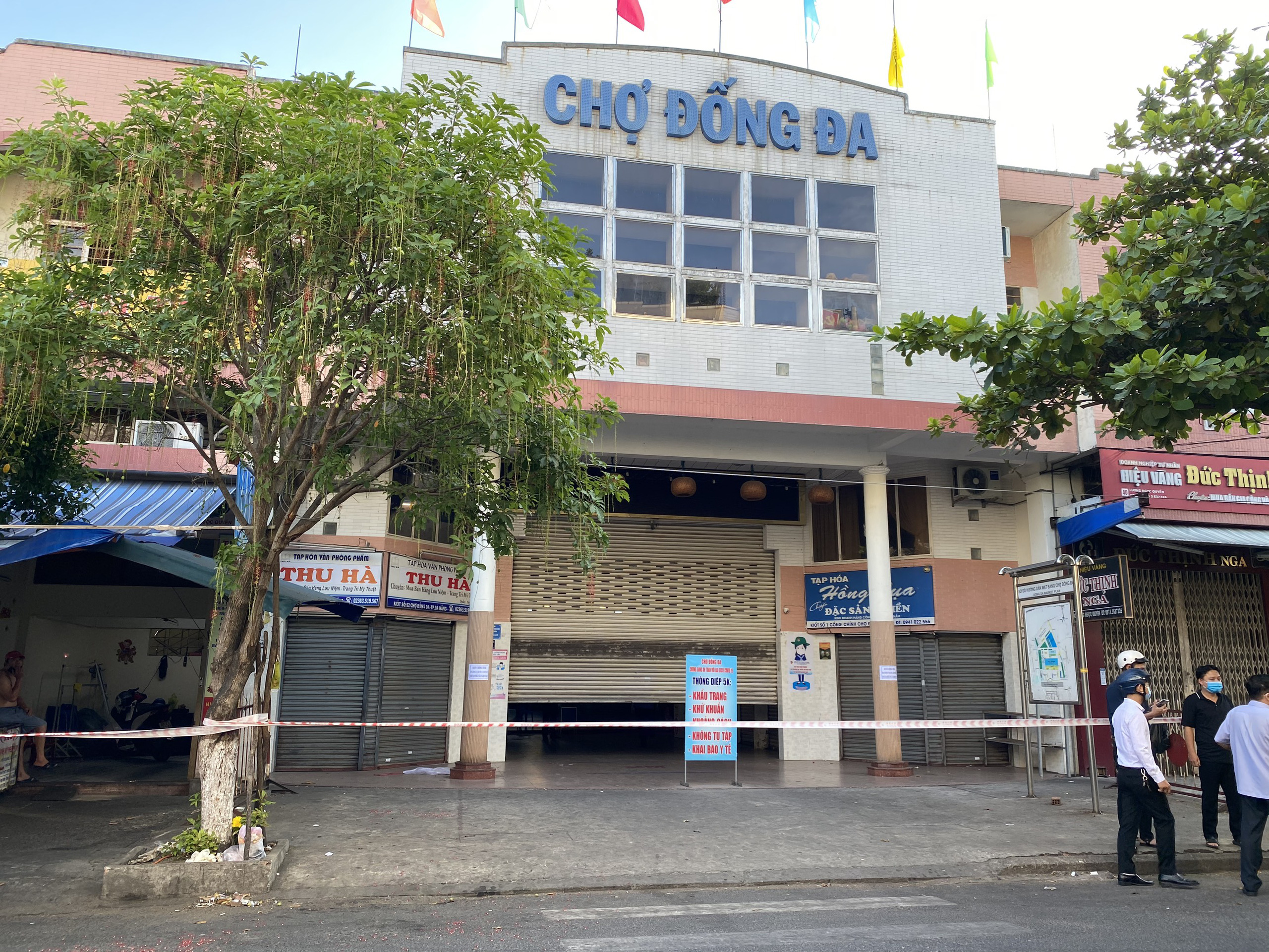 Phong tỏa toàn bộ khu chợ Đống Đa - Đà Nẵng - Ảnh 6.