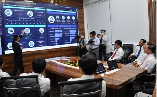 Chuyện miền Tây: "Mắt thần" của thành phố