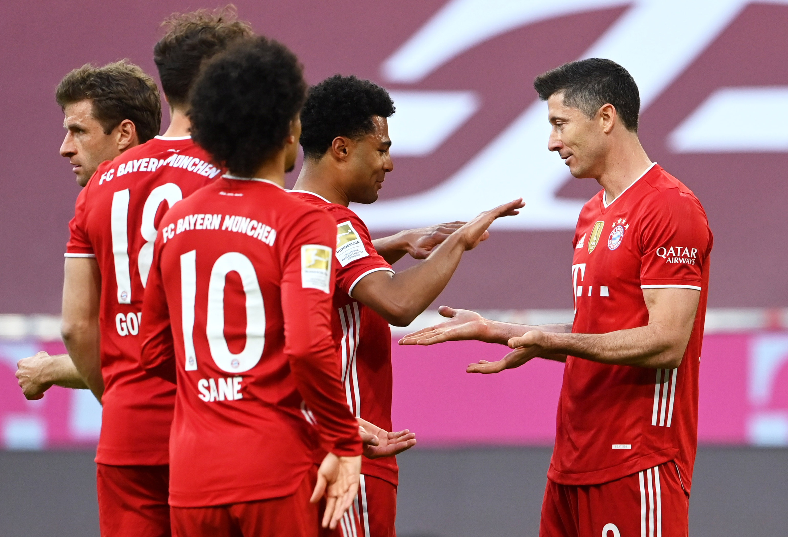 Bayern Munich lập kỷ lục v&ocirc; địch Bundesliga - Ảnh 3.