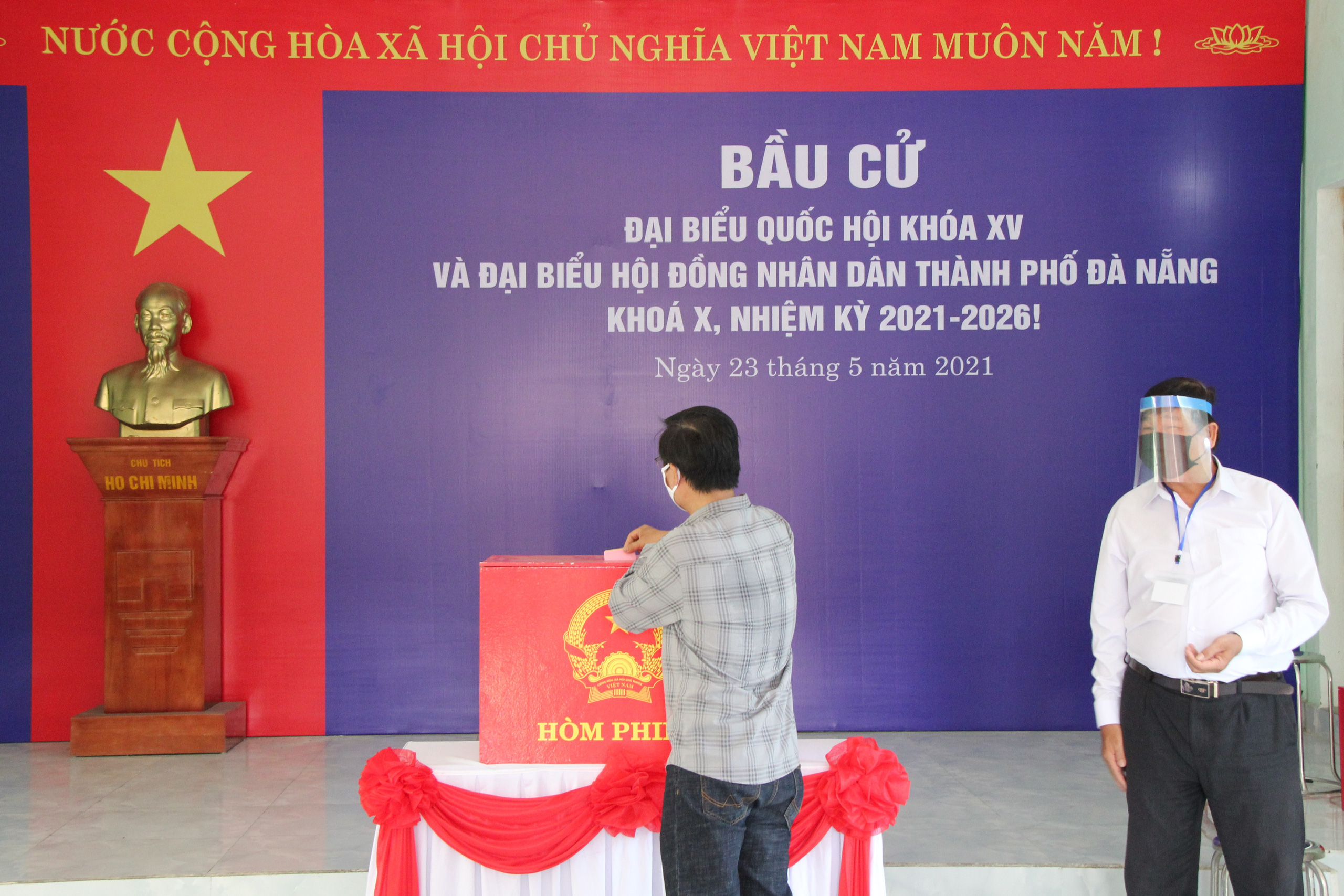 Covid-19 phức tạp, người Đ&agrave; Nẵng bầu cử ĐBQH, HĐND như thế n&agrave;o? - Ảnh 6.