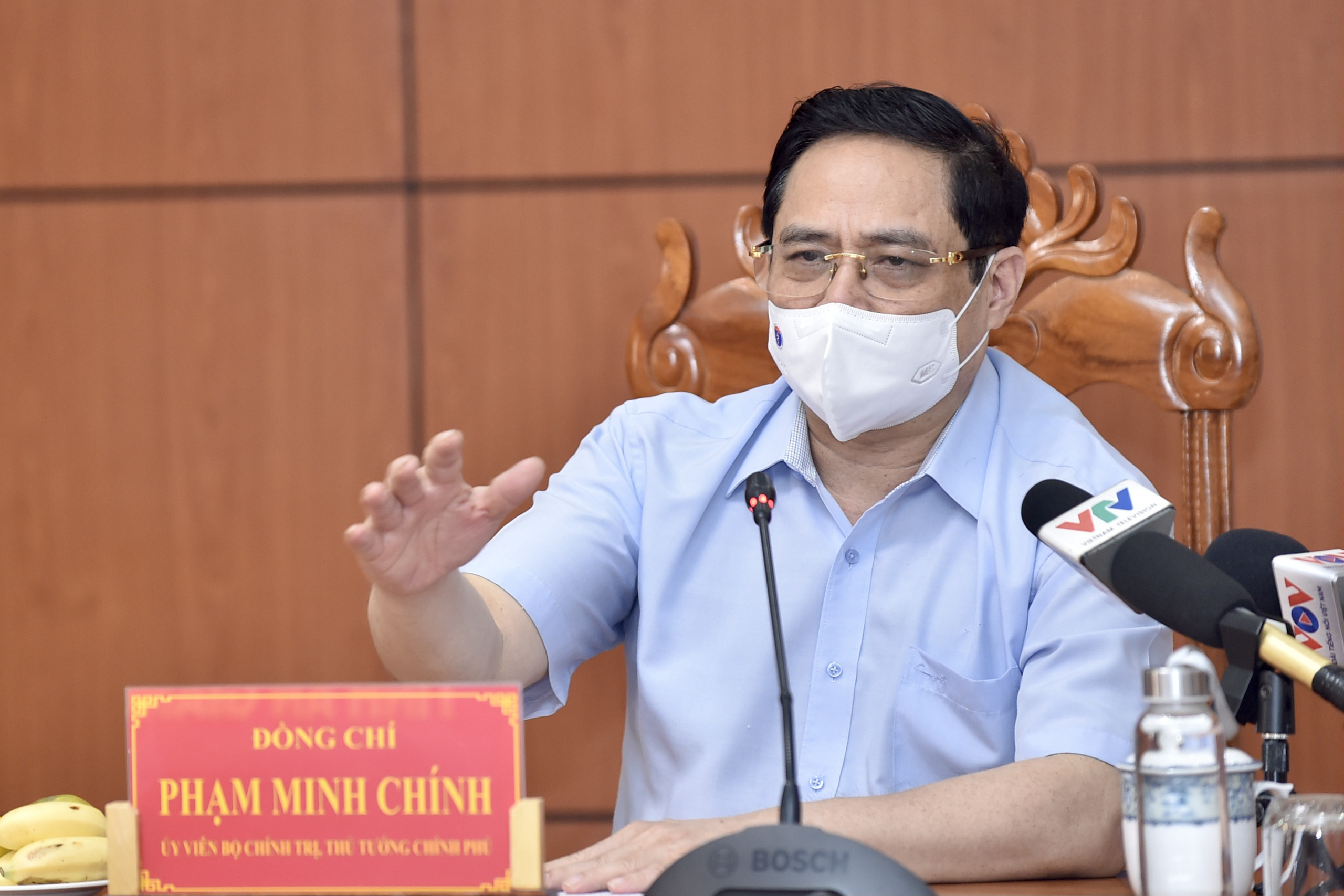 Thủ tướng: Xử l&yacute; người đứng đầu chủ quan để dịch diện rộng kh&ocirc;ng thể tổ chức bầu cử - Ảnh 1.