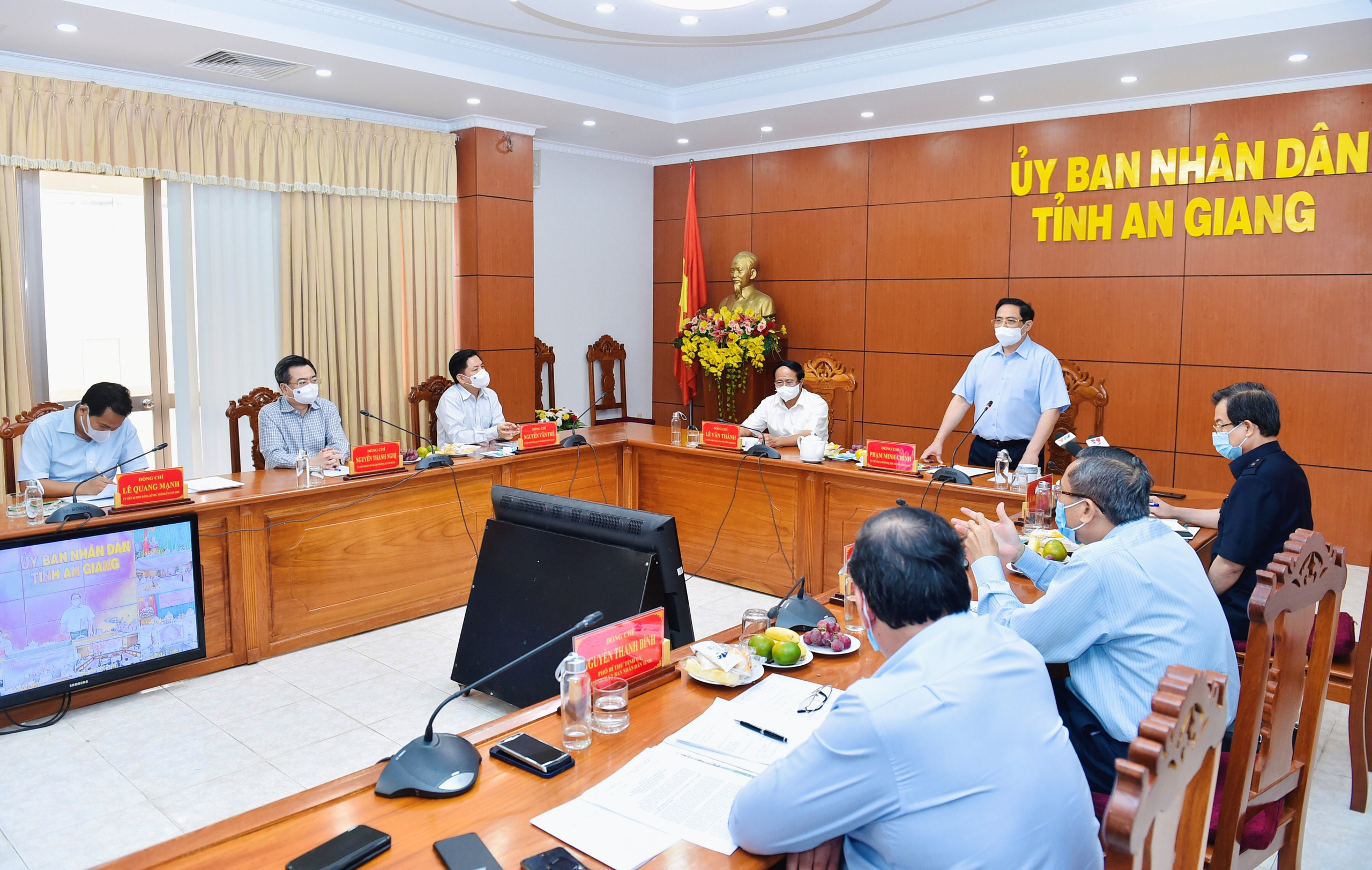 Thủ tướng: Xử lý người đứng đầu chủ quan để dịch diện rộng không thể tổ chức bầu cử