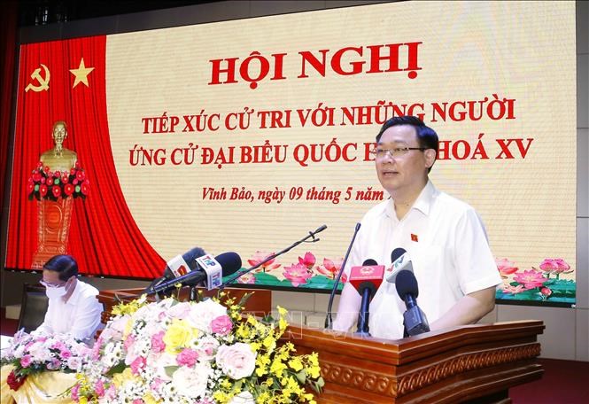 Chủ tịch Quốc hội Vương Đ&igrave;nh Huệ: Nếu ngồi ph&ograve;ng lạnh để l&agrave;m luật sẽ kh&ocirc;ng s&aacute;t thực - Ảnh 1.
