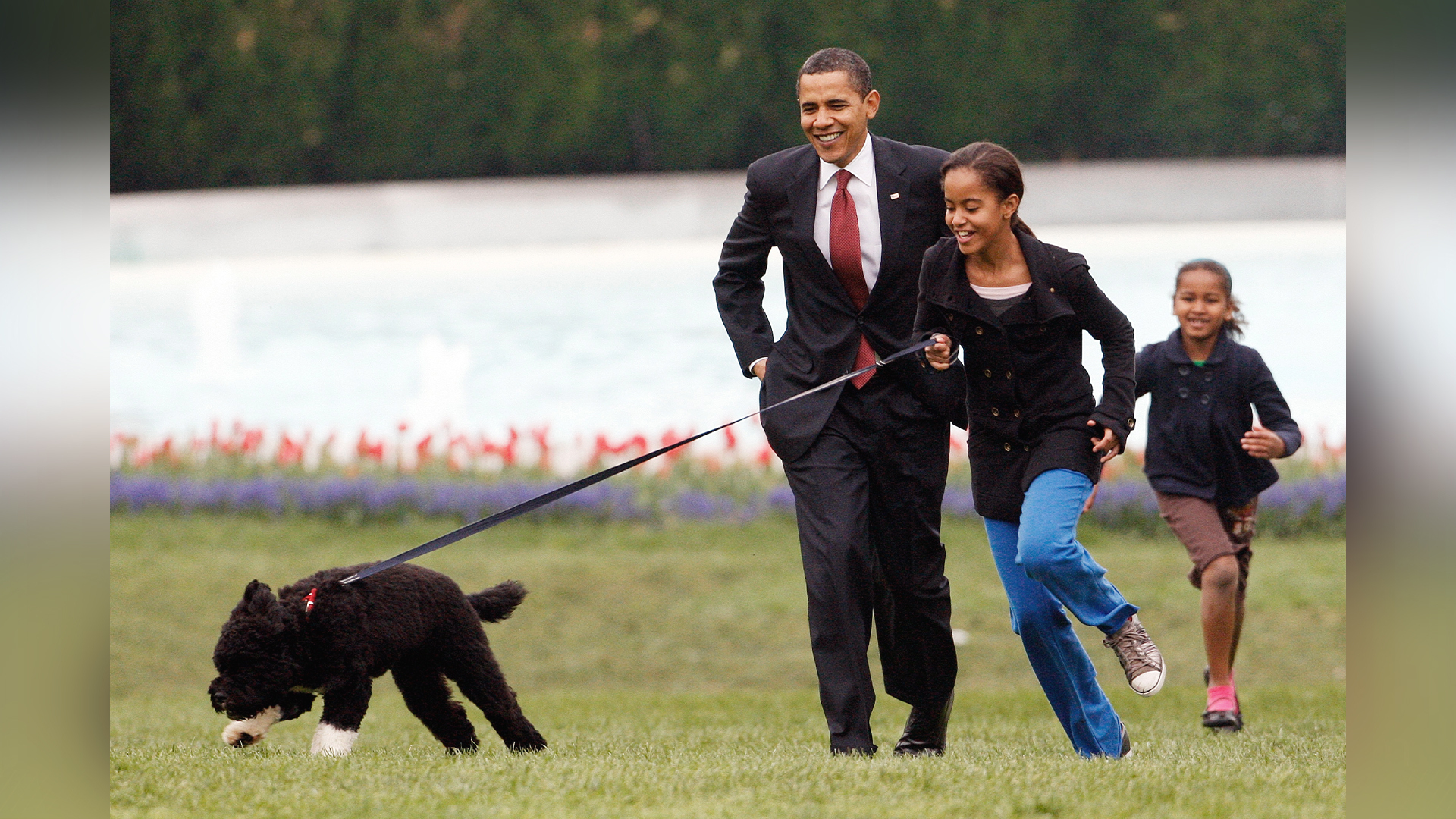 Ông Obama thông báo sự ra đi của "ngôi sao Nhà Trắng"
