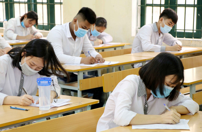 Đề thi tốt nghiệp THPT có "dễ thở" hơn?