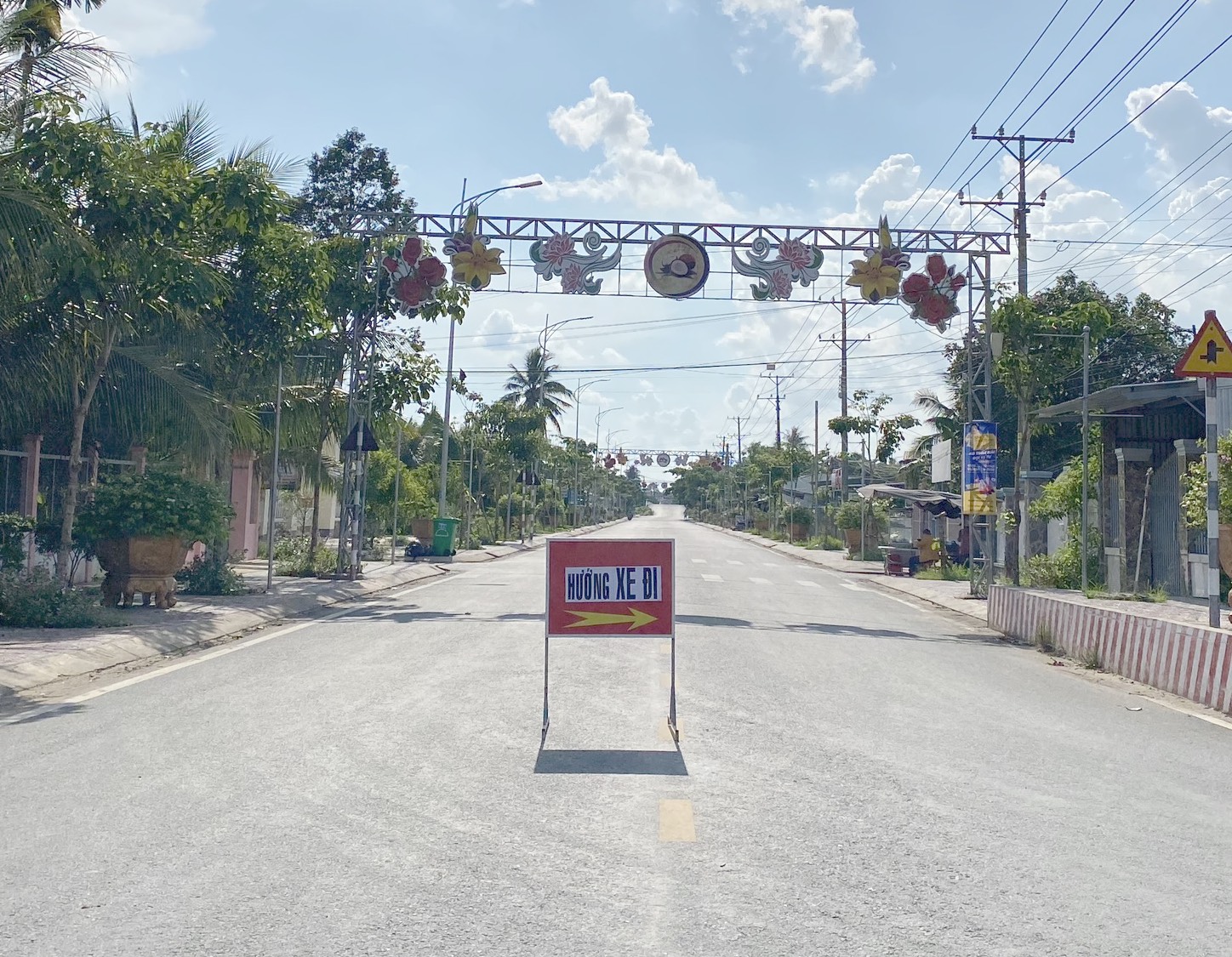 Trà Vinh và Đồng Tháp truy vết những người tiếp xúc với ca mắc Covid-19 - Ảnh 1.