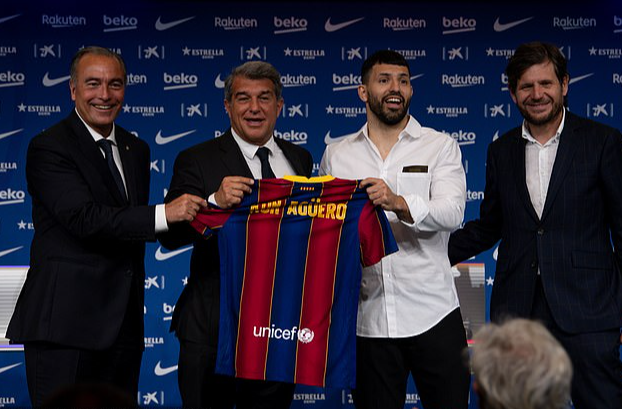 Barcelona chấp nhận chia tay, chờ trận cầu tri &acirc;n Messi - Ảnh 4.