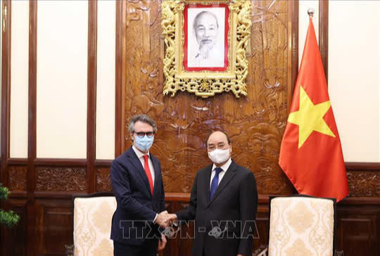 Đề nghị Liên minh Châu Âu hỗ trợ Việt Nam sản xuất vắc-xin Covid-19