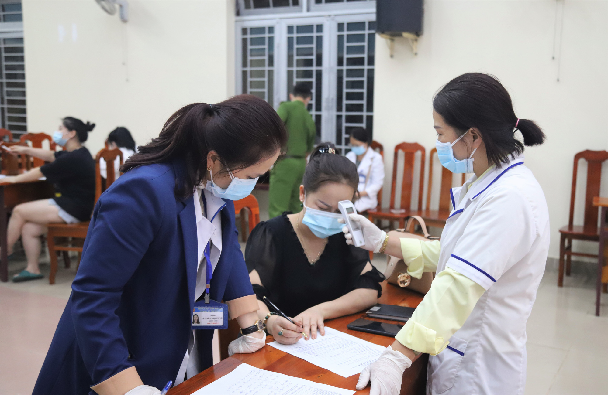 Xử phạt thẩm mỹ viện tổ chức khai trương bất chấp quy định phòng chống dịch Covid-19 - Ảnh 4.