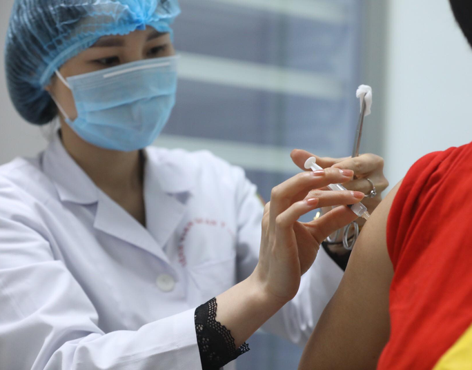 Ti&ecirc;m thử nghiệm giai đoạn 3 vắc-xin Covid-19 Nano Covax cho khoảng 13.000 người - Ảnh 1.