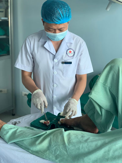 Nguy kịch tính mạng vì vết thương xoàng