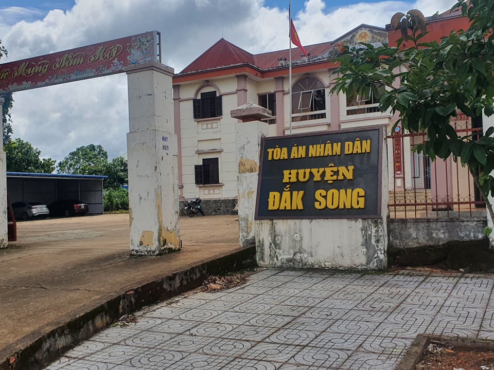 Vụ thẩm phán lập 57 hồ sơ khống ở Đắk Nông: Khiển trách 2 lãnh đạo tòa án là không nghiêm?