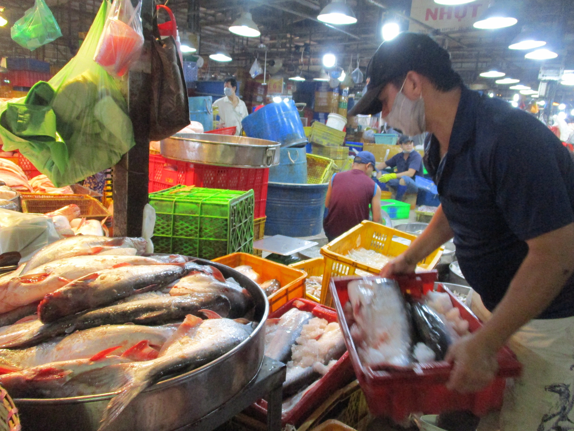 Thủy sản gặp khó tại một cảng lớn của Trung Quốc