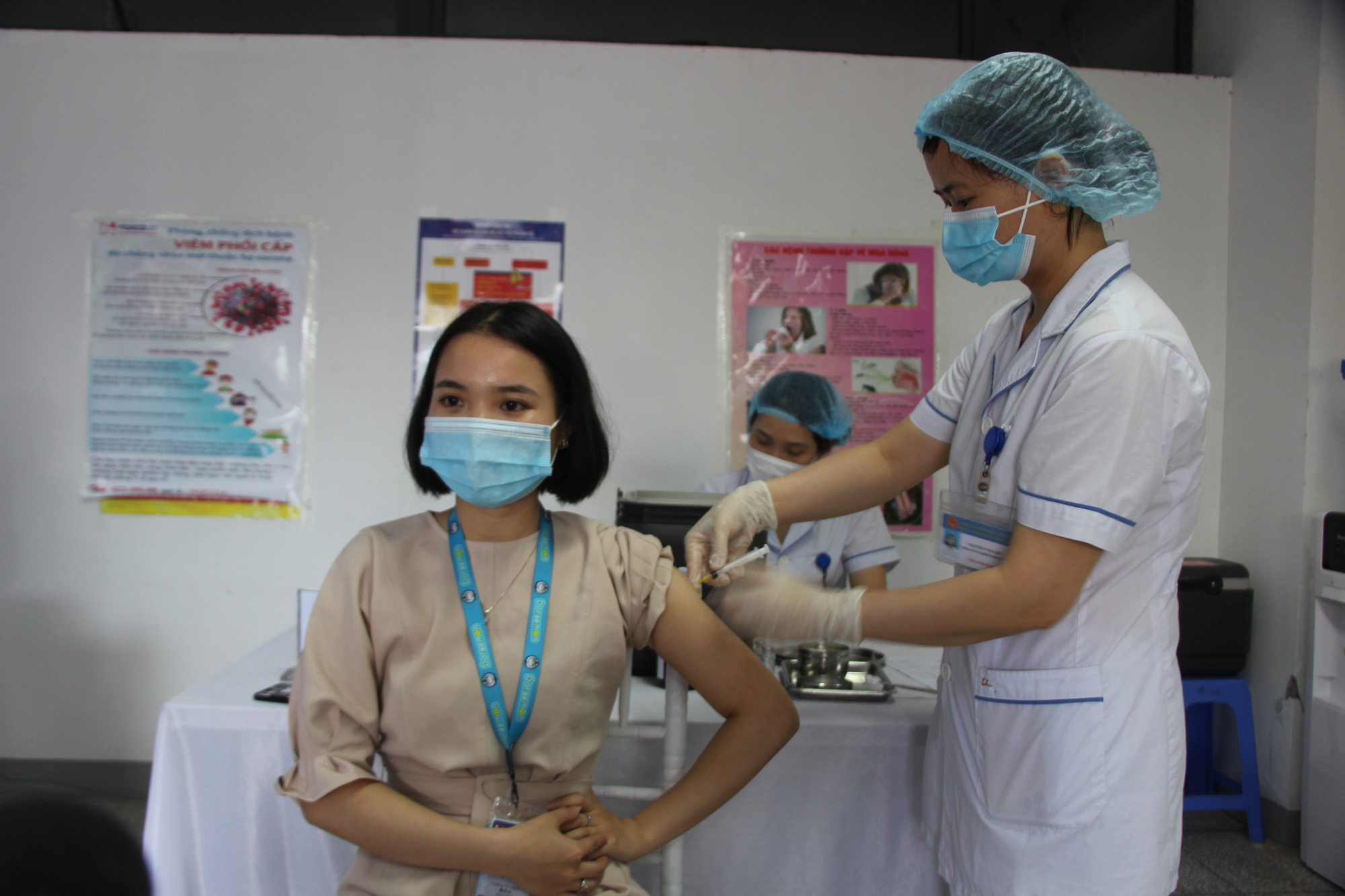 Hoả tốc chấn chỉnh th&ocirc;ng tin y&ecirc;u cầu người d&acirc;n trả ph&iacute; khi ti&ecirc;m vắc-xin Covid-19 - Ảnh 1.